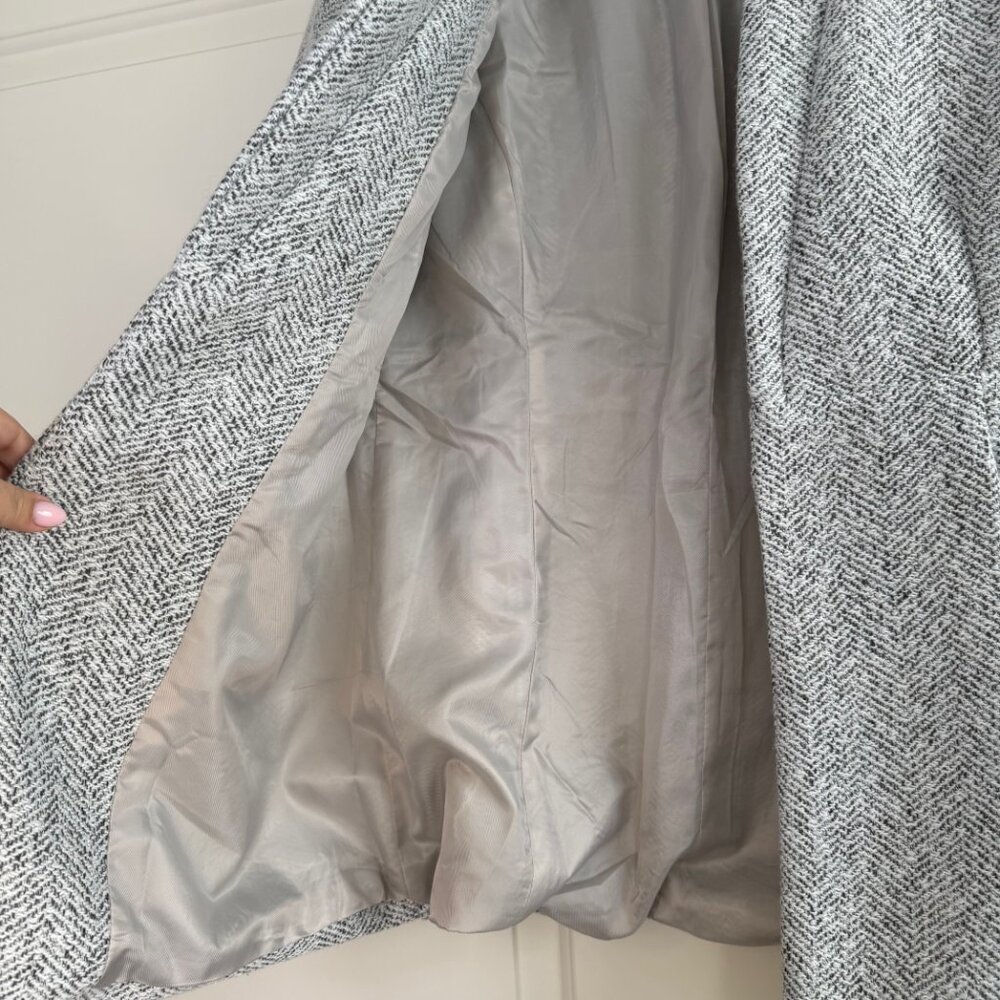 Vici Tayshia Heather Grey and White Herringbone Tweed Blazer Coat - Large - Picture 12 of 15